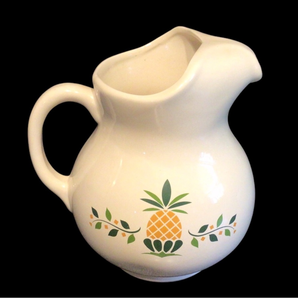Inter-National Plantation Garden 1/2 Gallon Pitcher